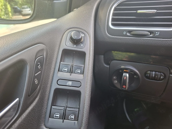VOLKSWAGEN Golf 2010 — imagine 7