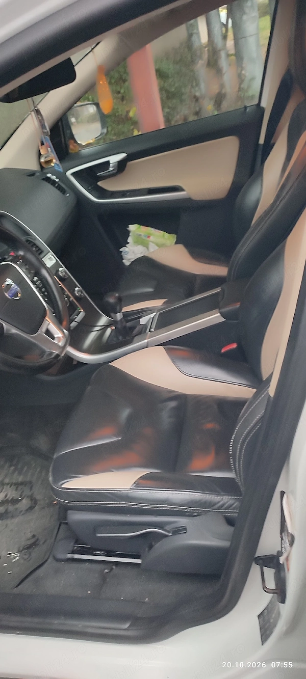 VOLVO XC60 2012 — imagine 3