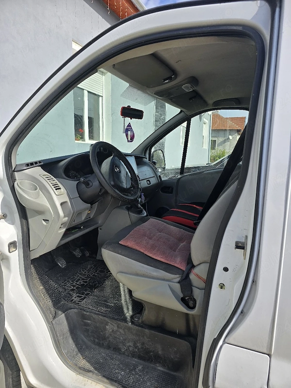OPEL Vivaro 2014 — imagine 4