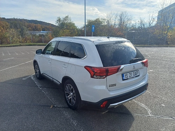 MITSUBISHI Outlander 2016 — imagine 10