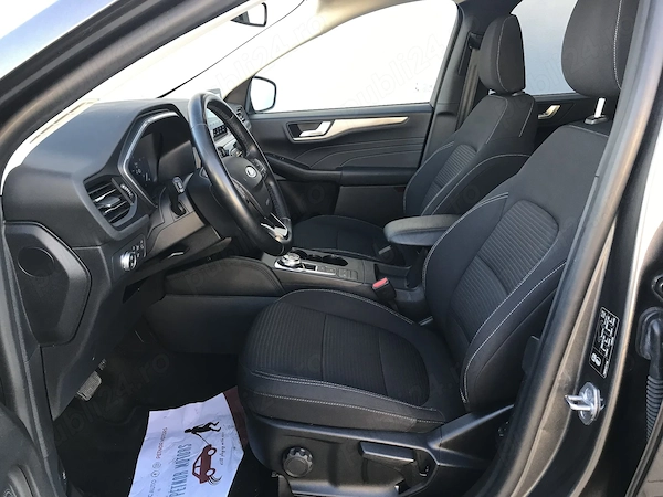 FORD Kuga 2021 — imagine 13