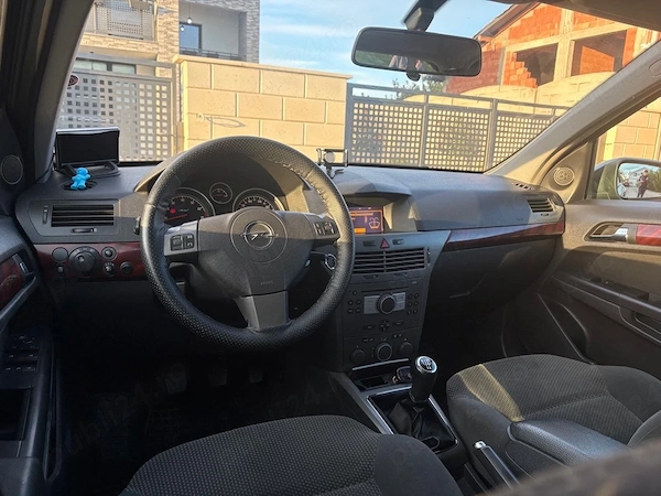 OPEL Astra 2006 — imagine 6