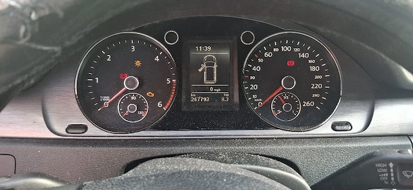VOLKSWAGEN Passat 2011 — imagine 2