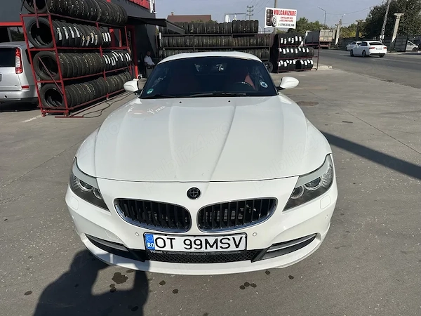 BMW Z4 2011 — imagine 2