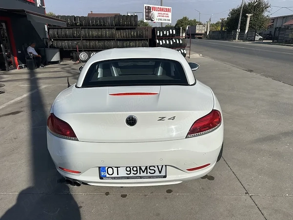 BMW Z4 2011 — imagine 4