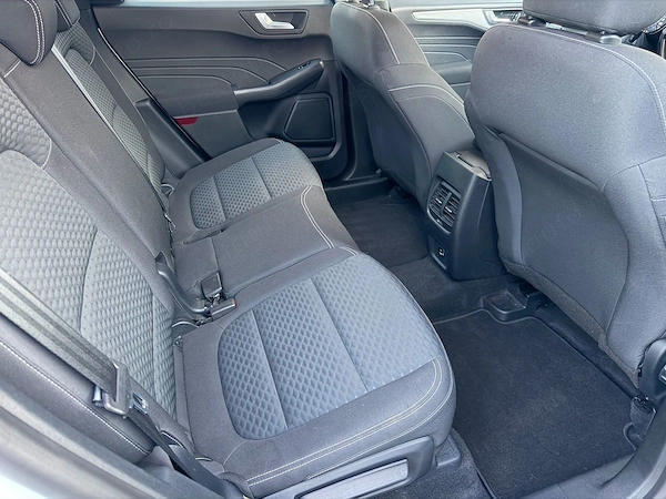 FORD Kuga 2022 — imagine 19