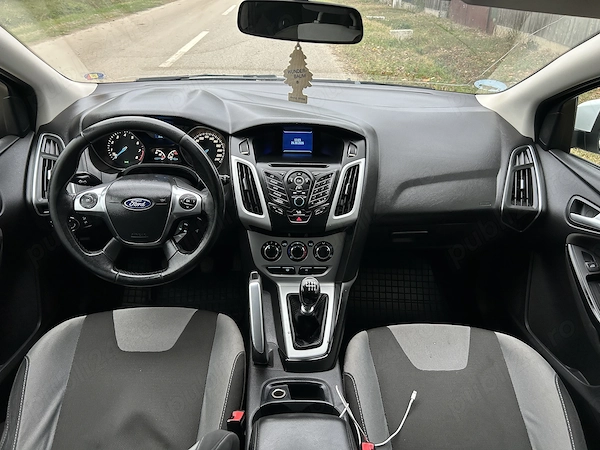 FORD Focus 2013 — imagine 7