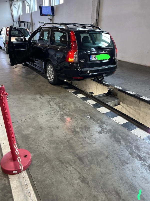 VOLVO V50 2009 — imagine 6