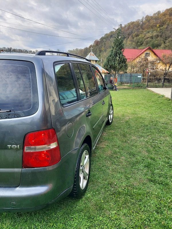 VOLKSWAGEN Touran 2005 — imagine 4