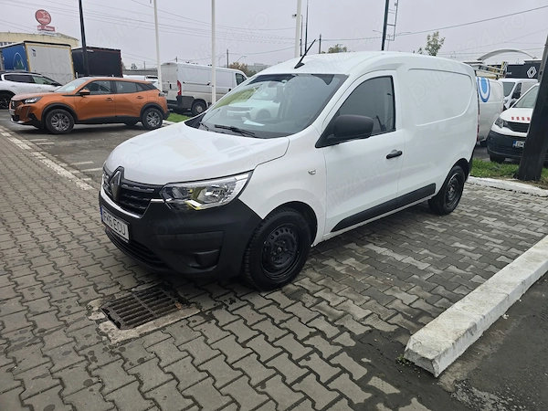 RENAULT Express 2024 — imagine 4
