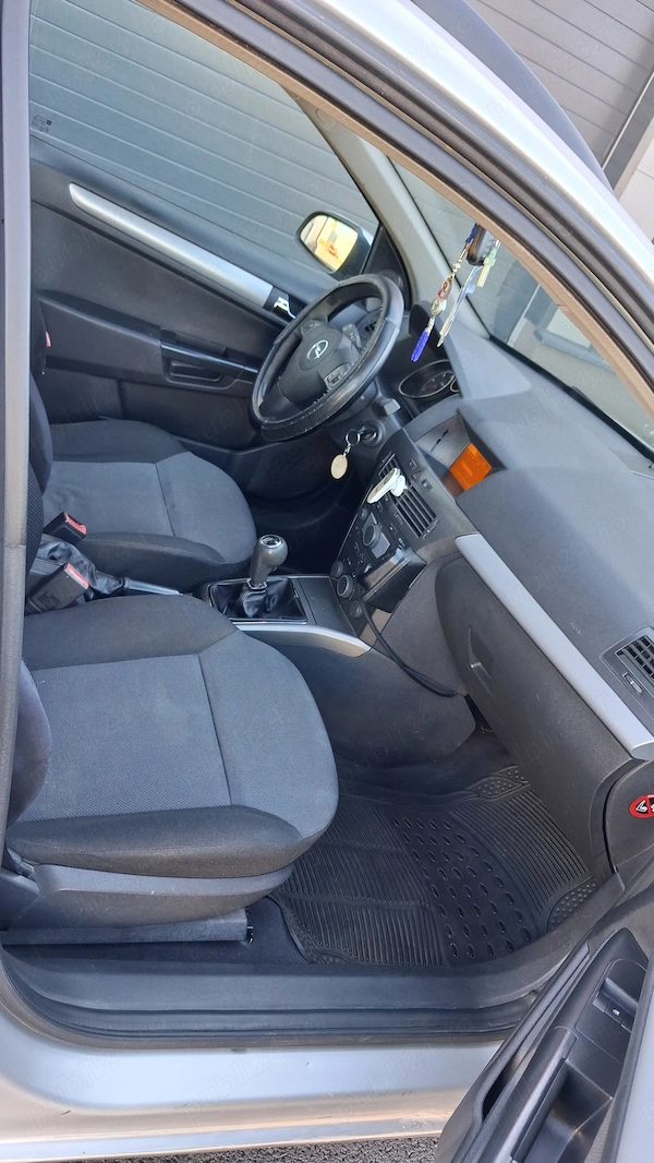 OPEL Astra 2004 — imagine 10