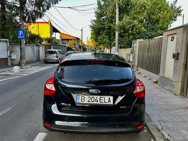 FORD Focus 2012 — imagine 5