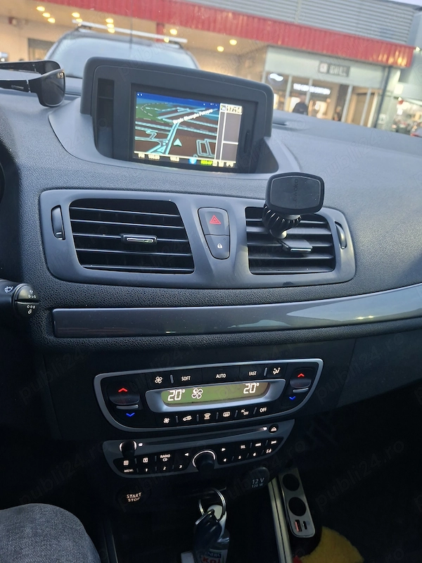 RENAULT Megane 2011 — imagine 2