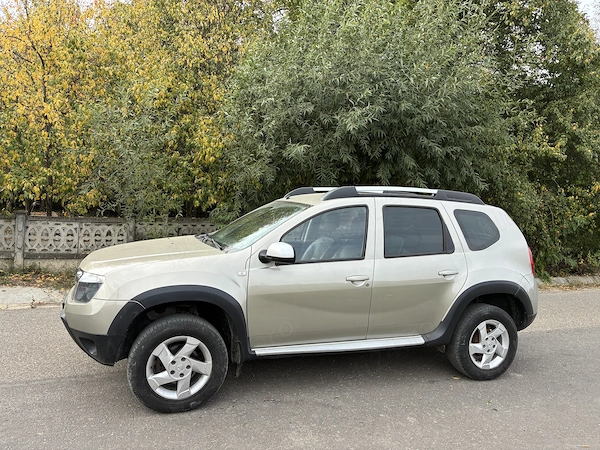 DACIA Duster 2011 — imagine 3