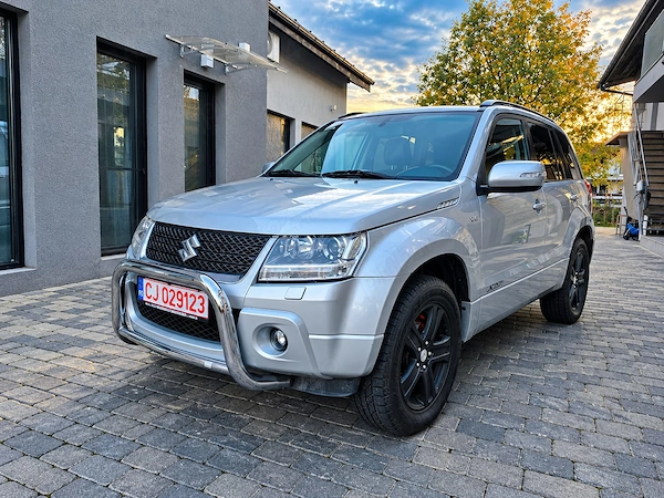 SUZUKI Grand Vitara 2012 — imagine 2