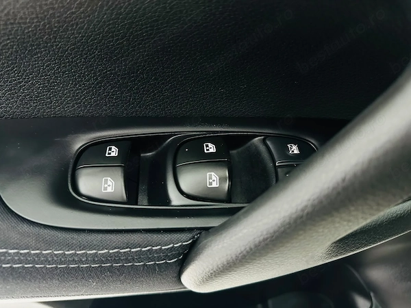 NISSAN Qashqai 2020 — imagine 11