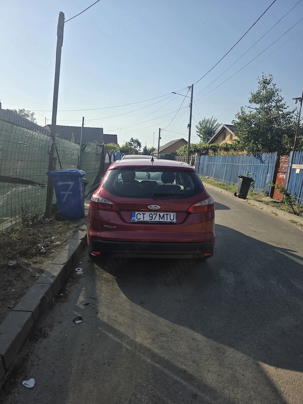 FORD Focus 2011 — imagine 4
