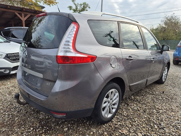 RENAULT Grand Scenic 2015 — imagine 3
