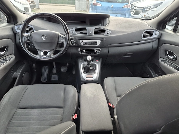 RENAULT Grand Scenic 2015 — imagine 5