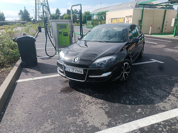 RENAULT Laguna 2015 — imagine 1
