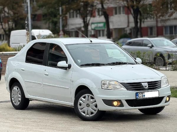 DACIA Logan 2010 — imagine 1