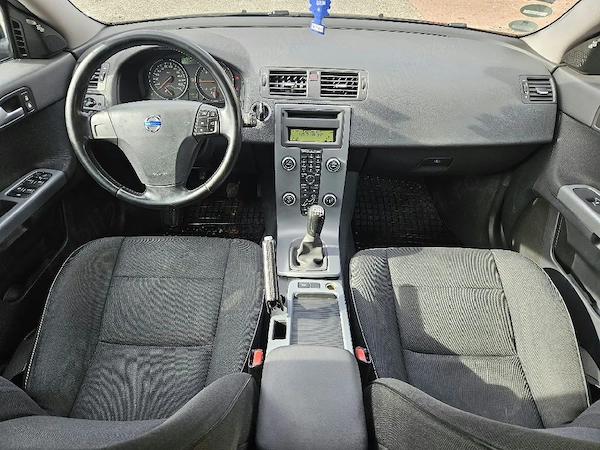 VOLVO V50 2011 — imagine 2