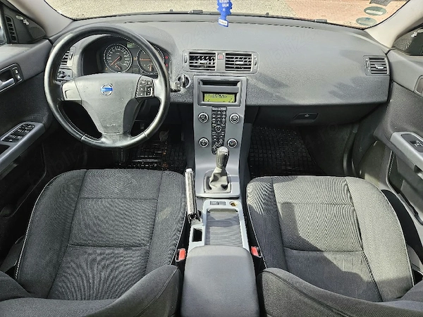 VOLVO V50 2011 — imagine 1
