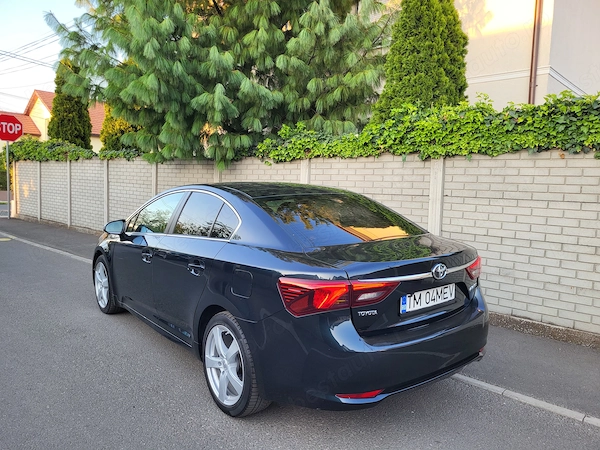 TOYOTA Avensis 2017 — imagine 4