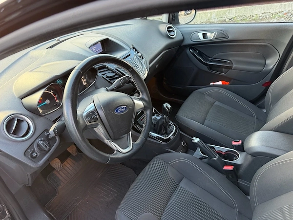 FORD Fiesta 2015 — imagine 10