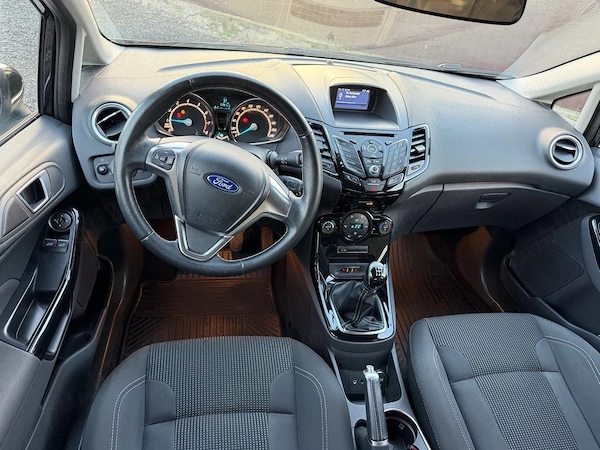 FORD Fiesta 2015 — imagine 17
