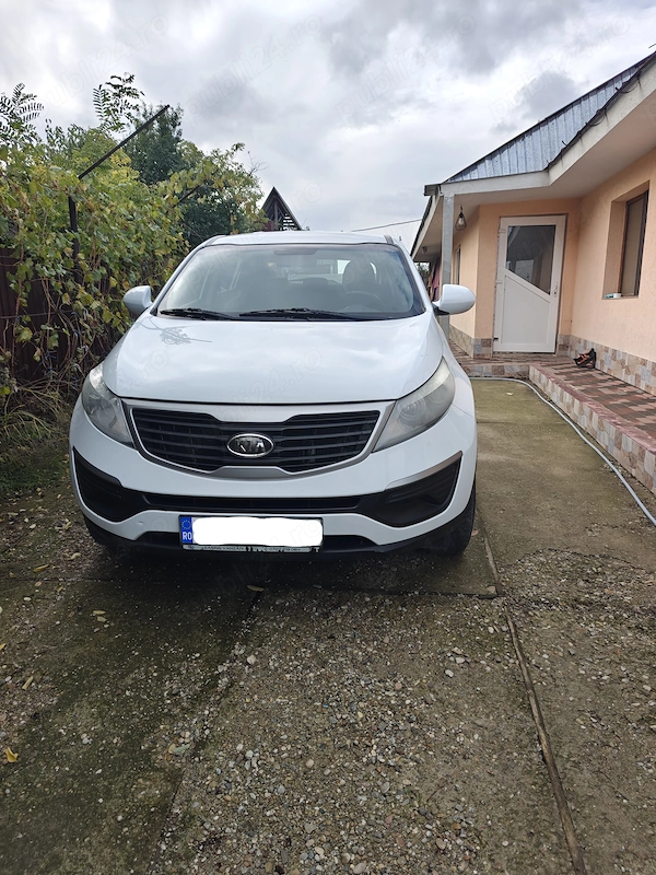 KIA Sportage 2012 — imagine 2