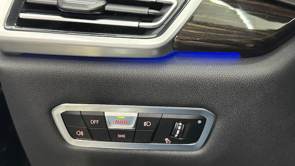 BMW  2021 — imagine 11