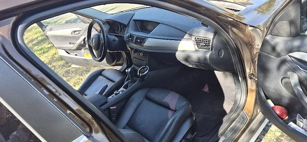 BMW  2011 — imagine 6