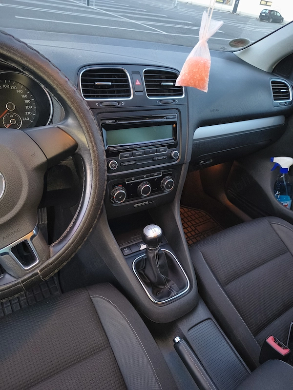 VOLKSWAGEN Golf 2010 — imagine 5