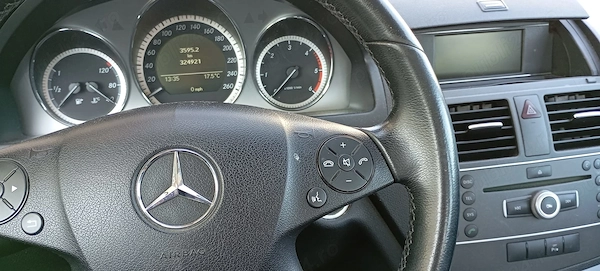 MERCEDES-BENZ C-Class 2010 — imagine 6