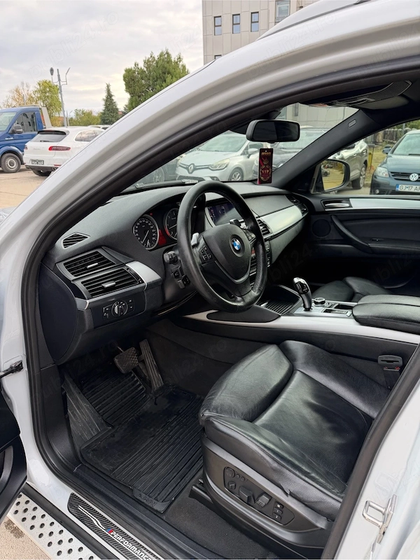 BMW  2010 — imagine 8