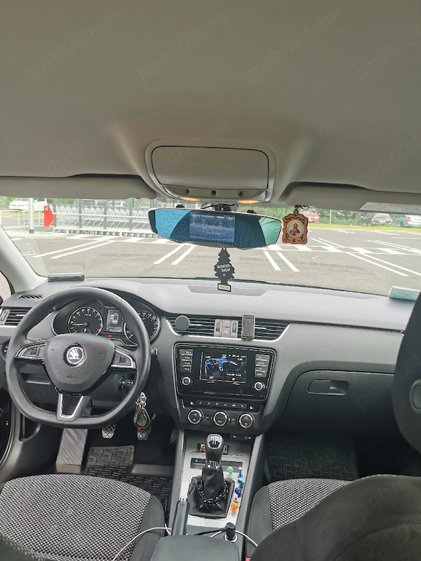 SKODA Octavia 2014 — imagine 1