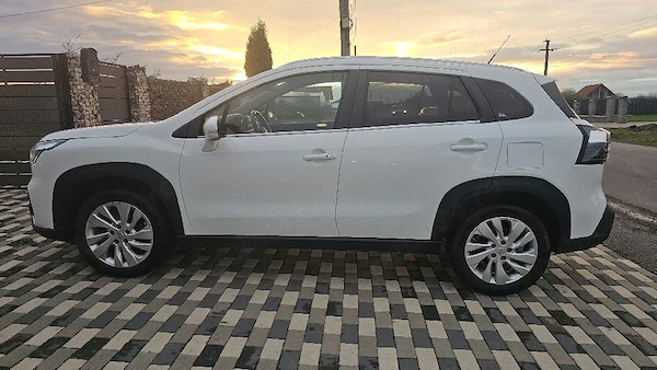 SUZUKI S-Cross 2022 — imagine 2