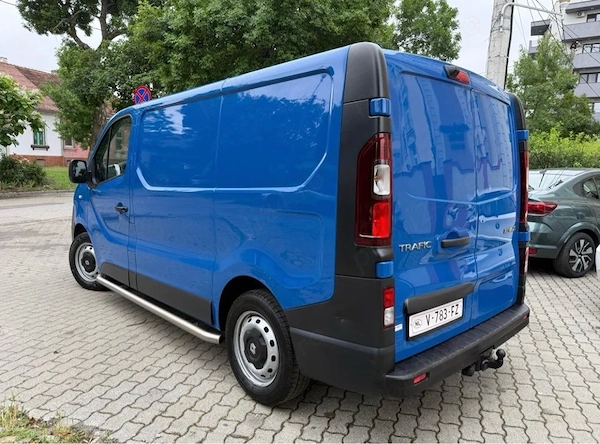 RENAULT Trafic 2018 — imagine 3