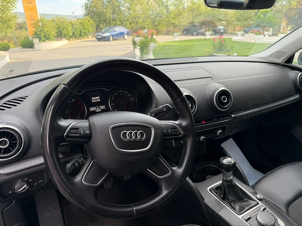 AUDI A3 2016 — imagine 8