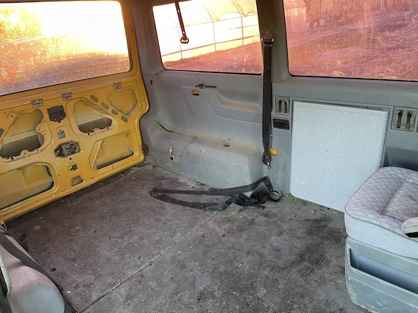 VOLKSWAGEN Caravelle 1996 — imagine 6