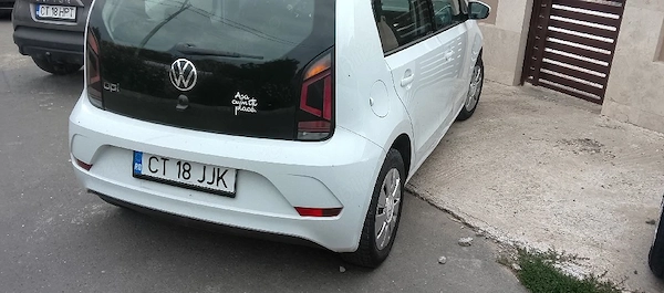 VOLKSWAGEN Up 2020 — imagine 3