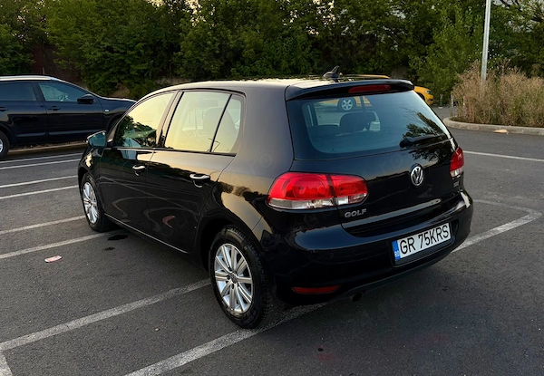 VOLKSWAGEN Golf 2012 — imagine 2