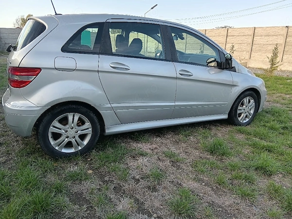 MERCEDES-BENZ B-Class 2011 — imagine 1