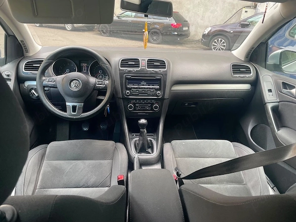VOLKSWAGEN Golf 2011 — imagine 5