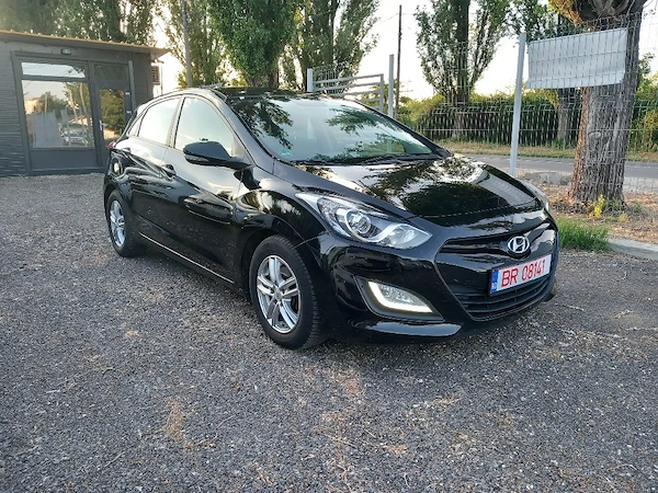 HYUNDAI i30 2014 — imagine 3