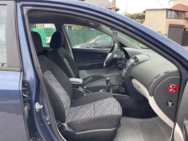 KIA Ceed 2008 — imagine 13