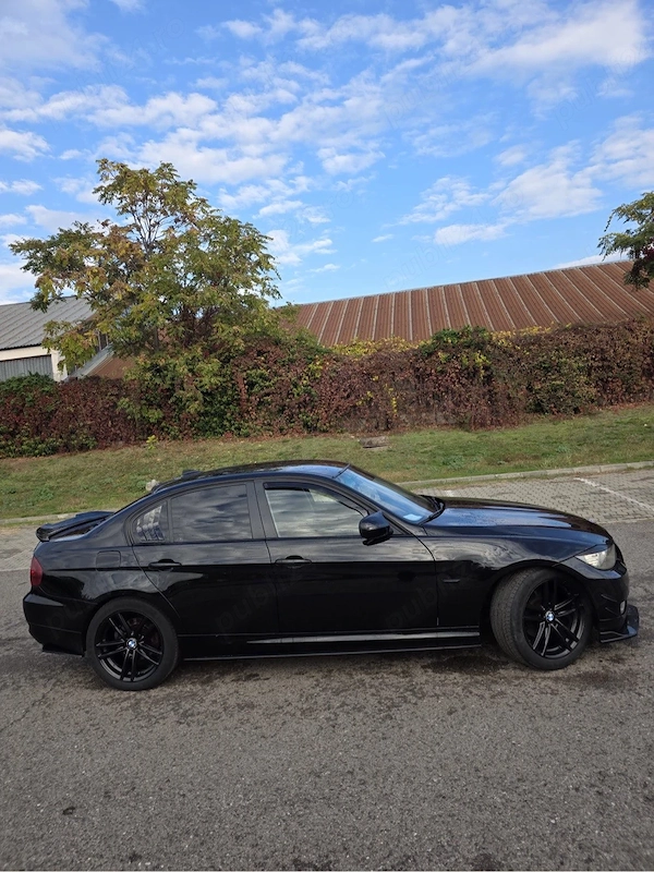 BMW Seria 3 2011 — imagine 3