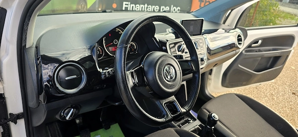 VOLKSWAGEN Up 2013 — imagine 8