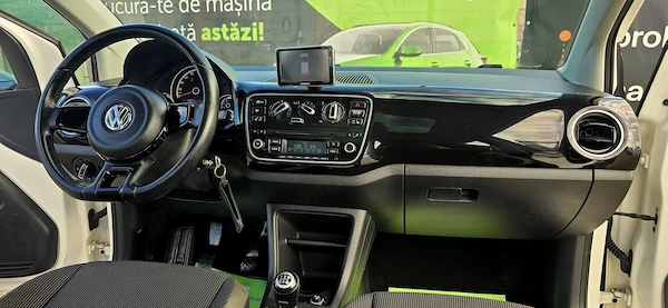 VOLKSWAGEN Up 2013 — imagine 10